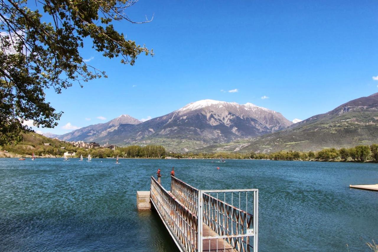 L'Hivernet, Grand Triplex Neuf Au Coeur D'Embrun Acces Facile Ngoại thất bức ảnh